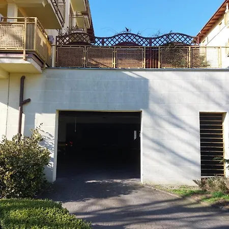 Uroczy 2 I Bezplatny Parking Na Miejscu Apartment