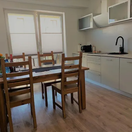 Uroczy 2 I Bezplatny Parking Na Miejscu *